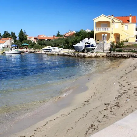 By The Sea Lukoran